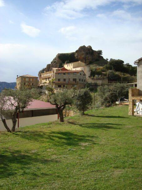 Corca  Apartaments La Pertusa 2O מראה חיצוני תמונה