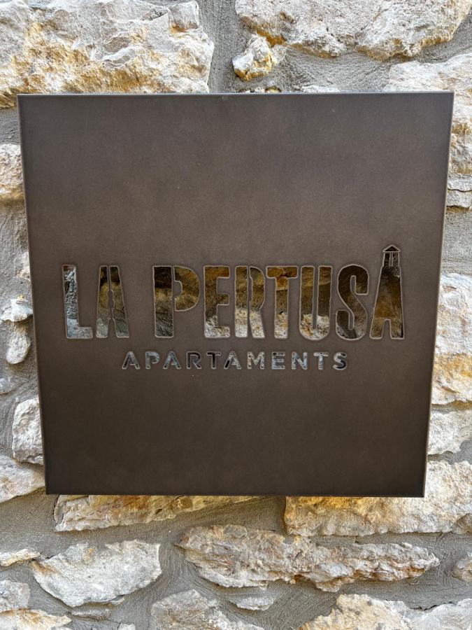 Corca  Apartaments La Pertusa 2O מראה חיצוני תמונה